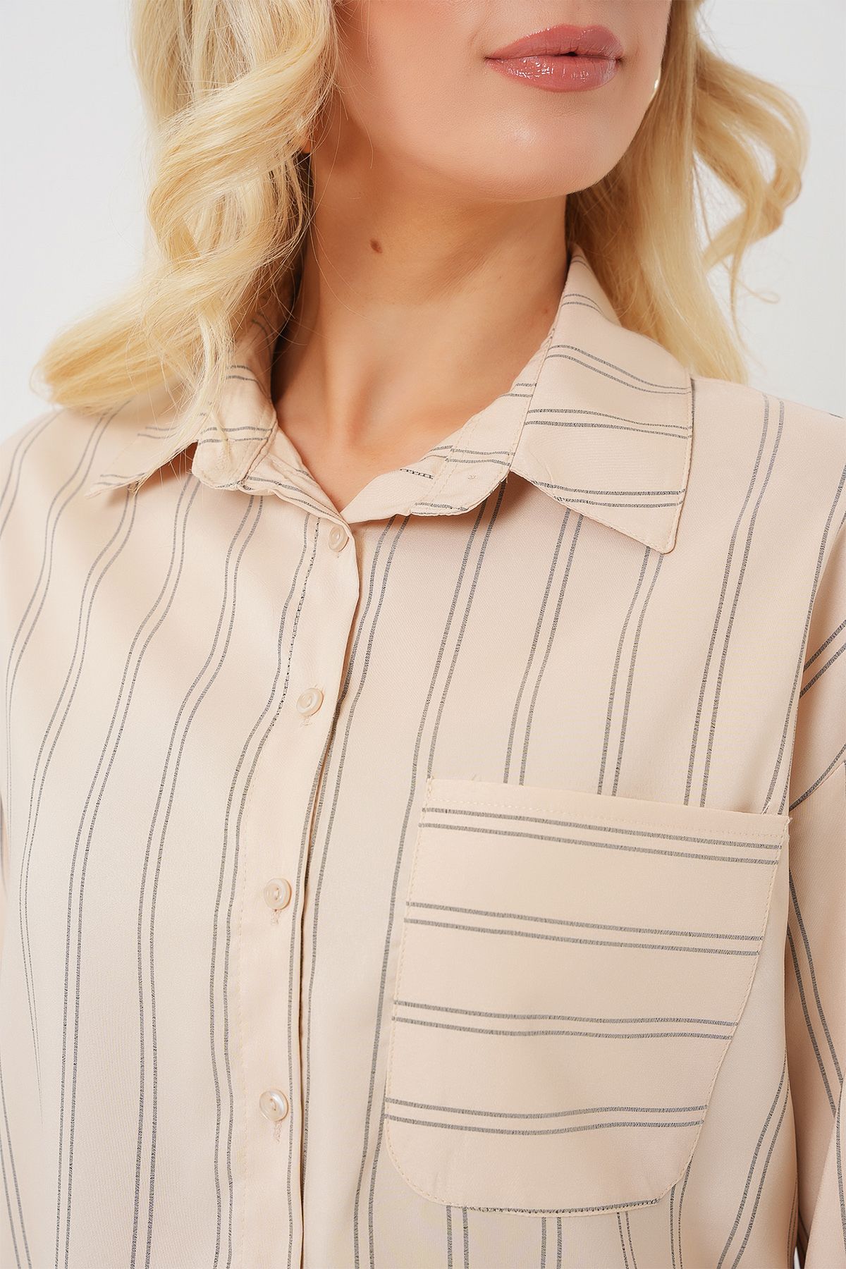 Bigdart-20143 Oversize Shirt with Pockets - Cream 5