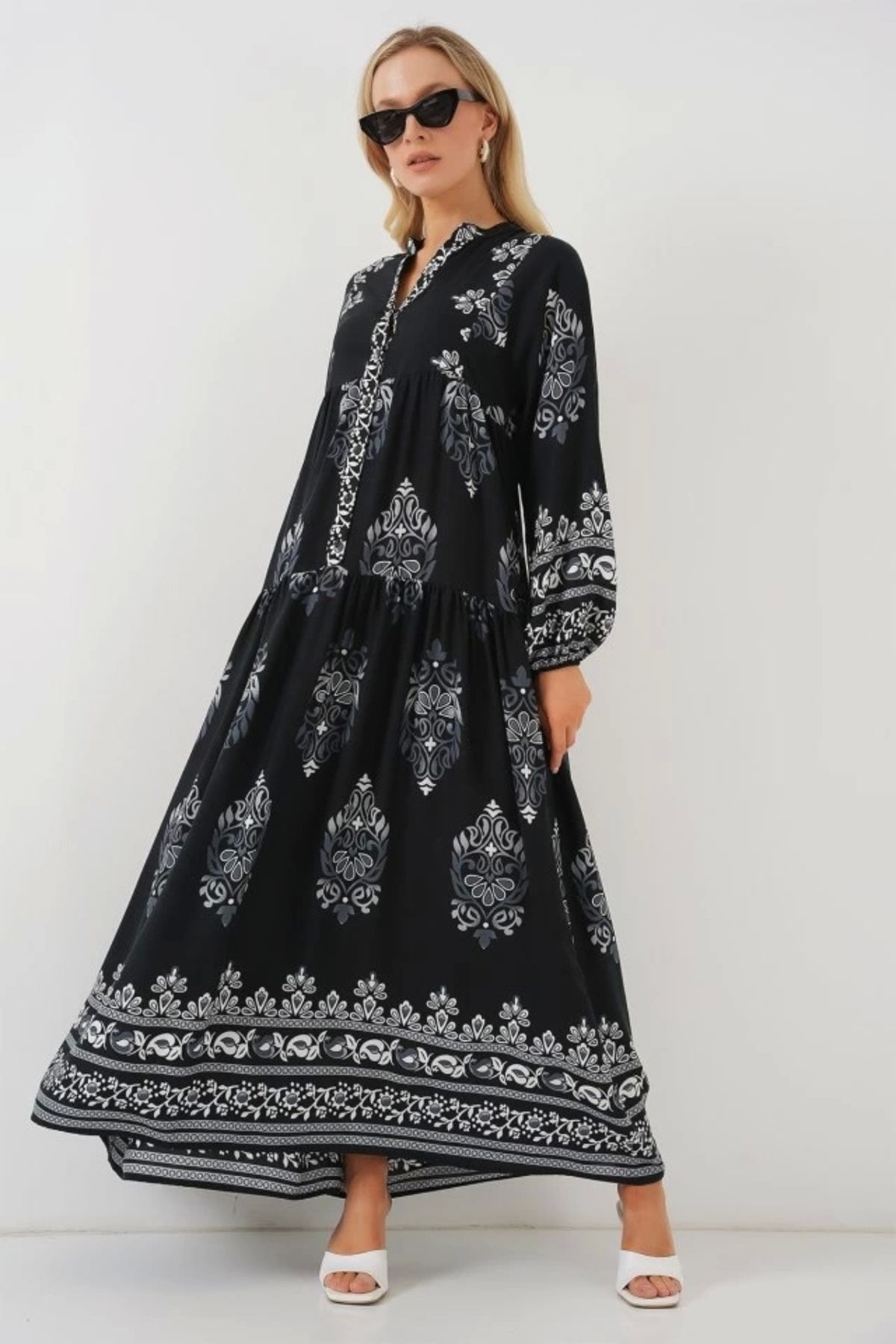 Butik 2423 Otantik Desenli Tesettür Elbise - Siyah 11