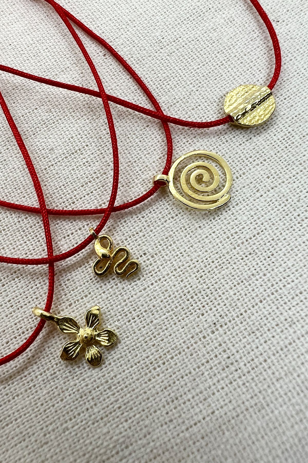 The Leia Spiral Bileklik - Gold / 925 Ayar Gümüş