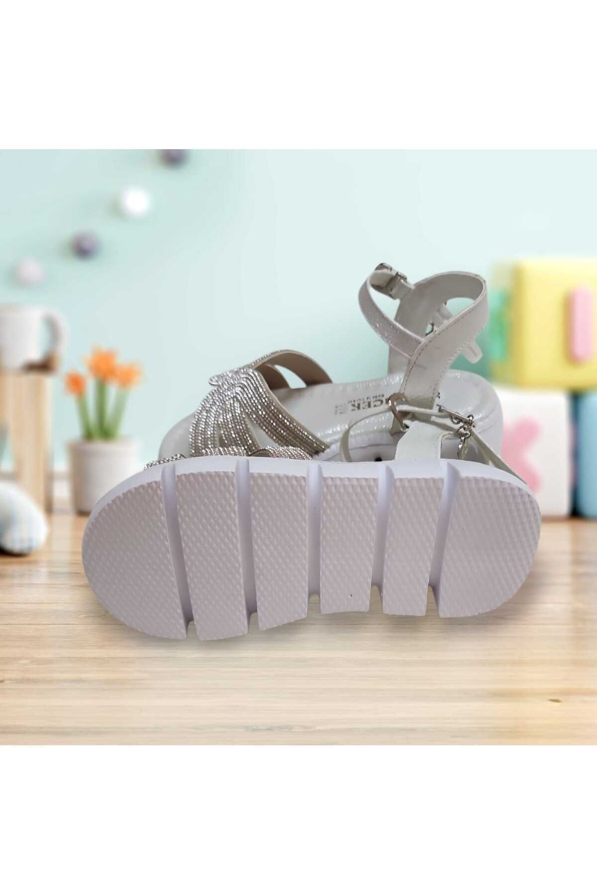 MİNİCEK Kız çocuk taşlı sandalet