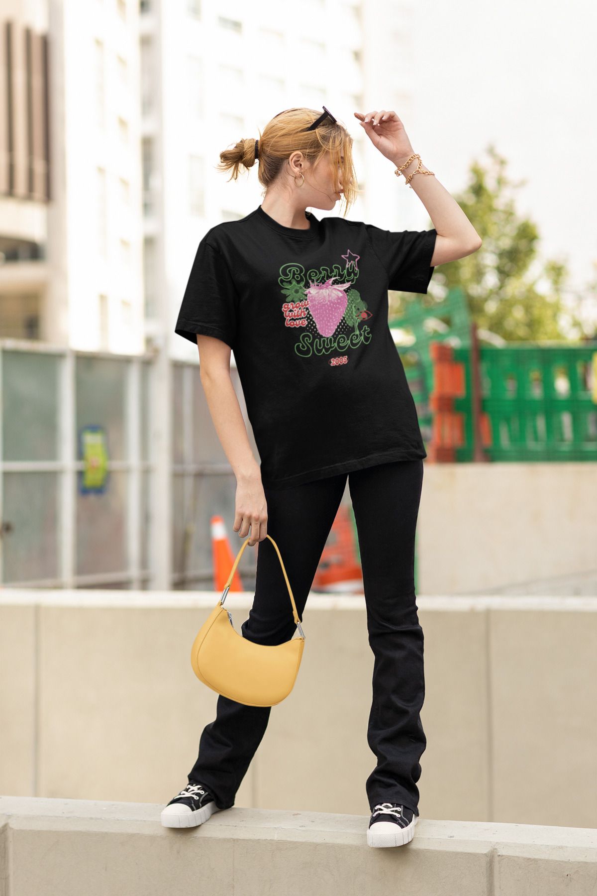 Lyonis Kadın Oversize Berry Sweet Baskılı Bisiklet Yaka Penye T-Shirt