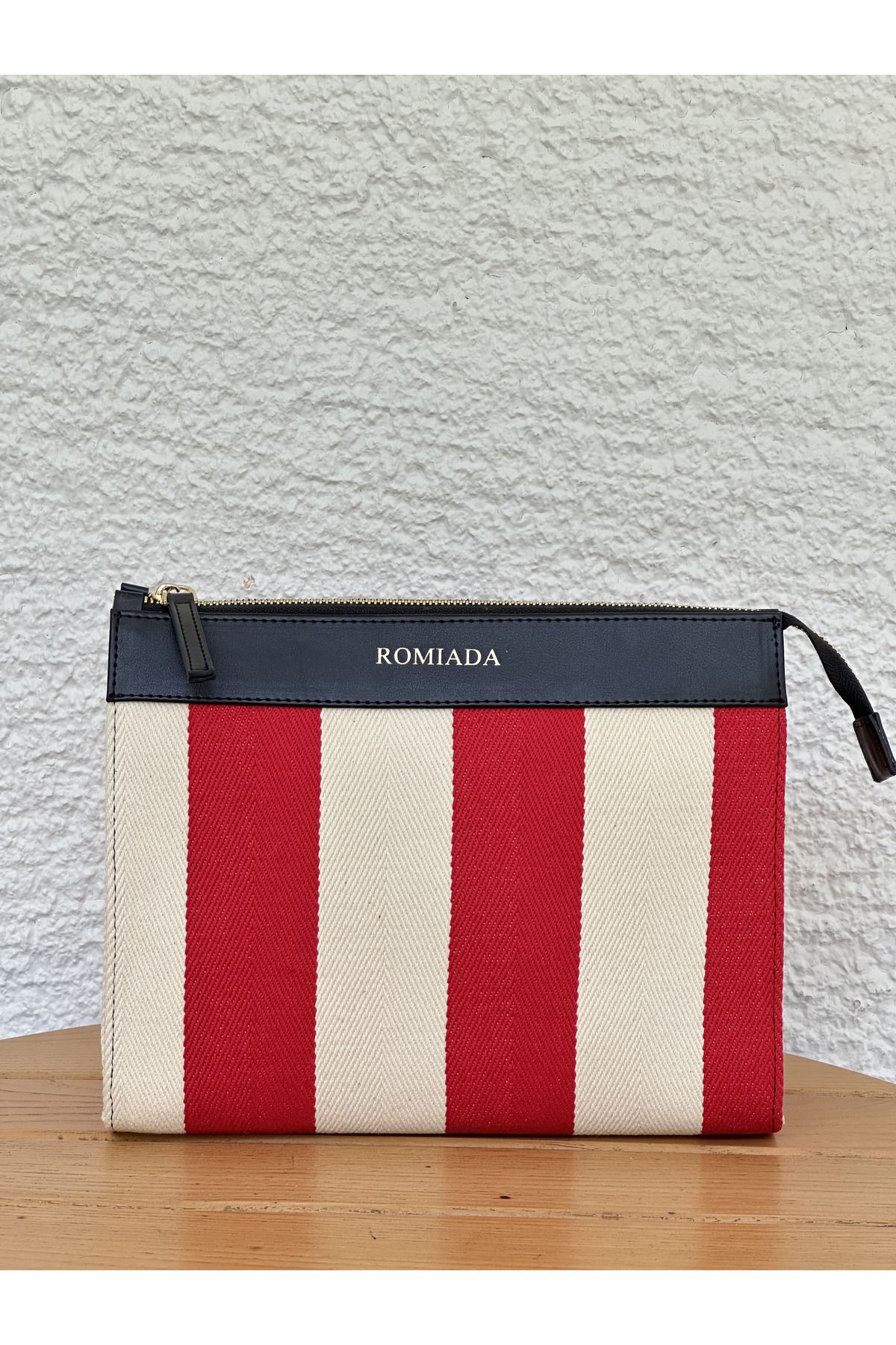 Romiada Pruva Kırmızı Çizgili Clutch Çanta