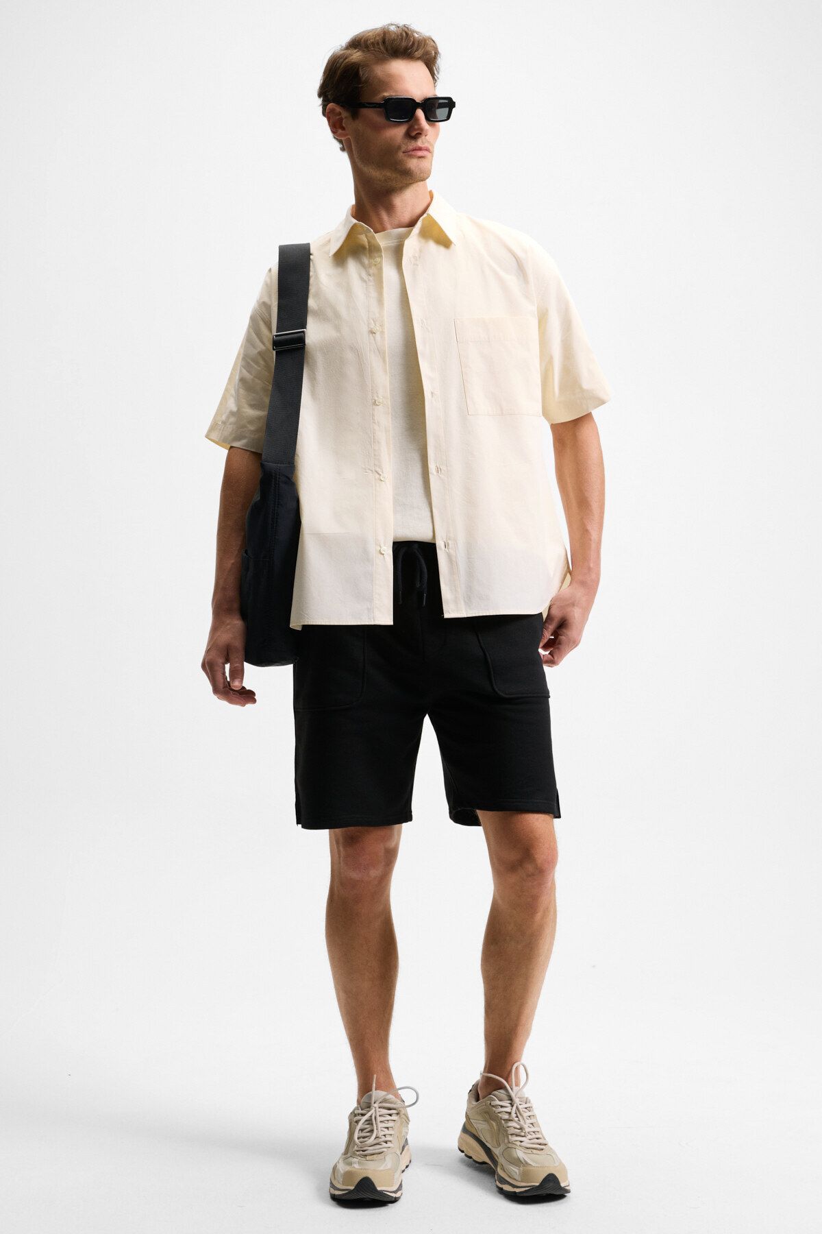 GRIMELANGE-Gauci Men's Relaxed Black Shorts with Elastic Waist and Side and Back Pockets 2