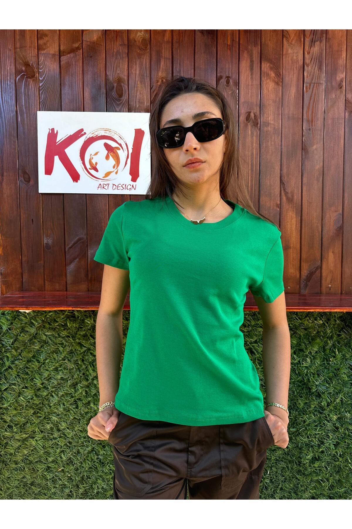 Butik Basic Baskısız Düz Model / Kadın yeşil Renk T-Shirt