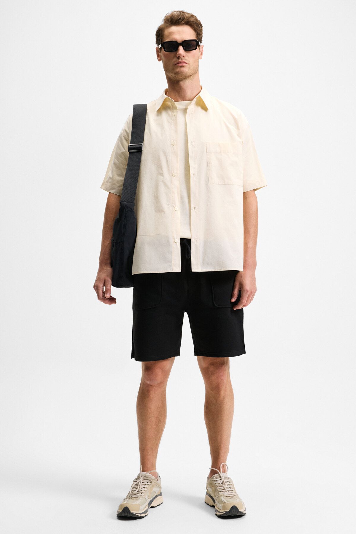 GRIMELANGE-Gauci Men's Relaxed Black Shorts with Elastic Waist and Side and Back Pockets 4