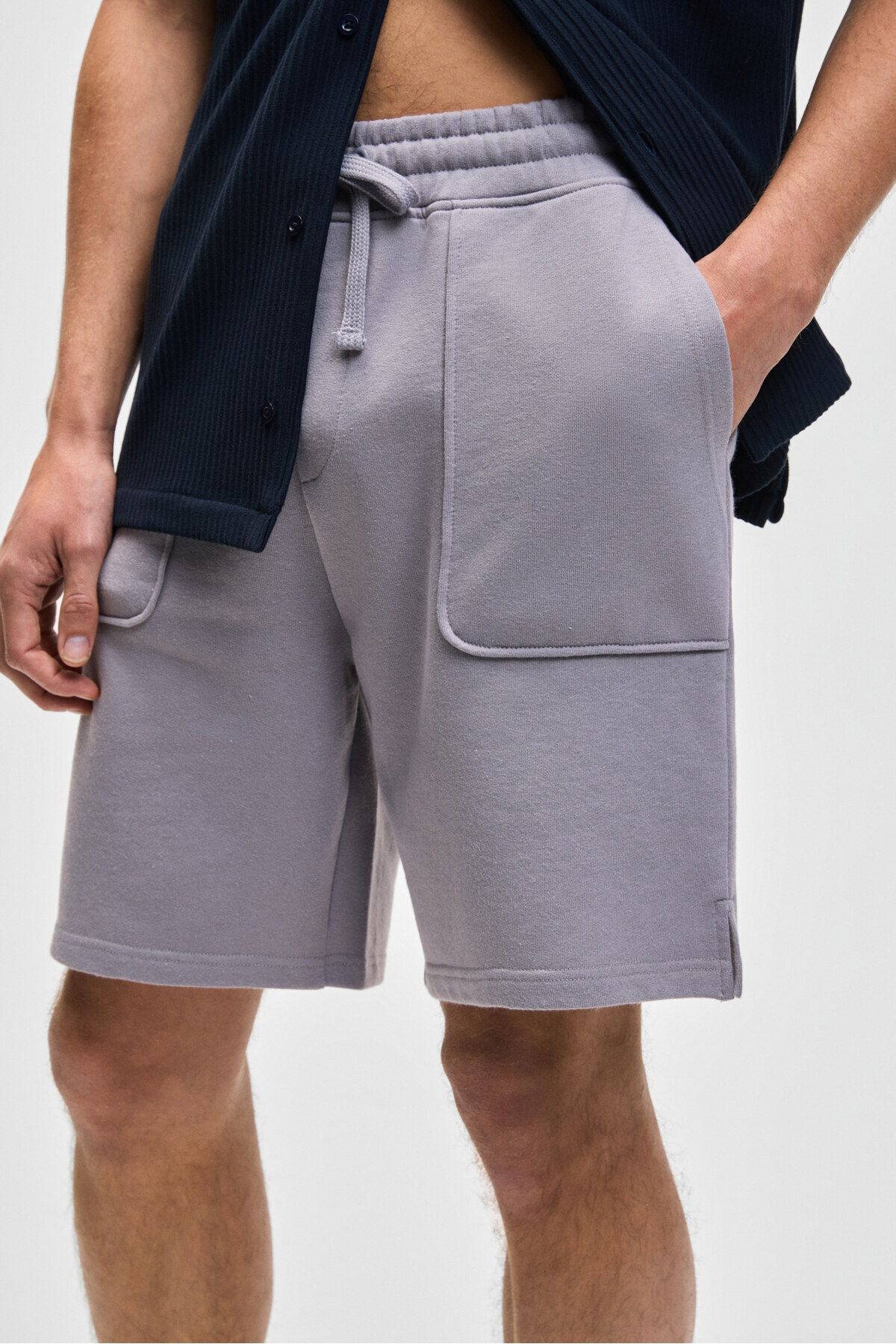 GRIMELANGE-Gauci Men's Relaxed Lilac Shorts with Elastic Waist and Side and Back Pockets 3