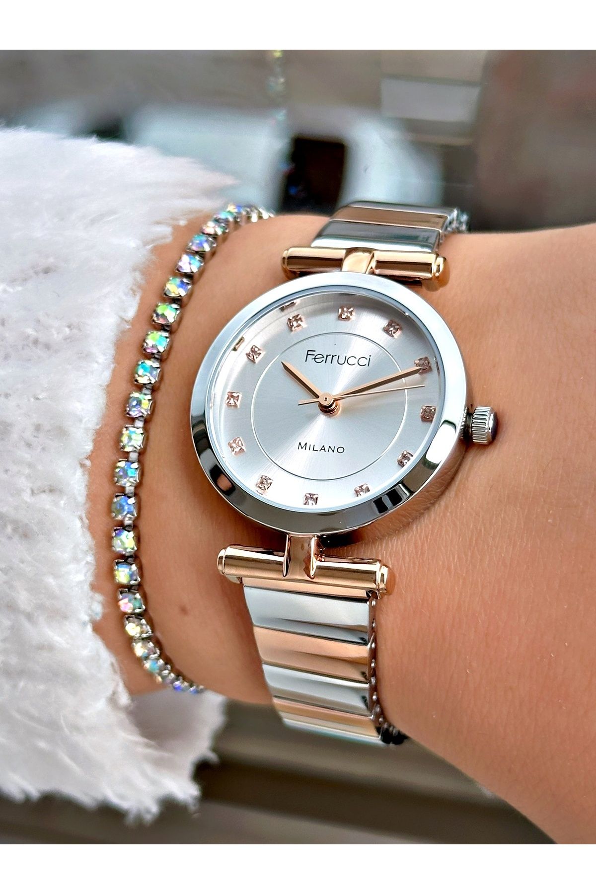 Ferrucci Gümüş Rose Gold Renk Sade Model Çelik Kordon Kadın Kol Saati + BİLEKLİK