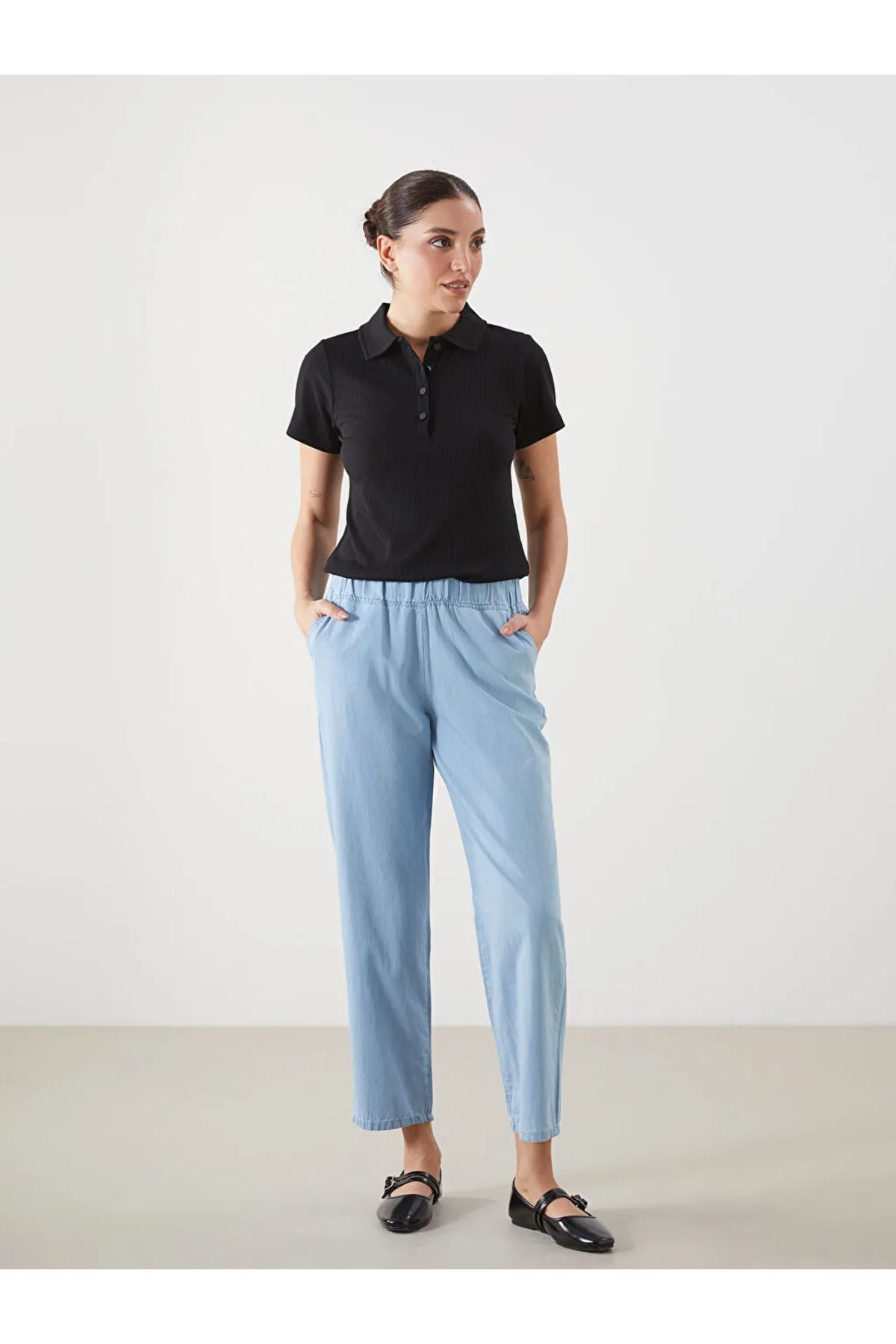 LC Waikiki LCW ECO Indigo Beli Lastikli Straight Fit Kadın Jean Pantolon