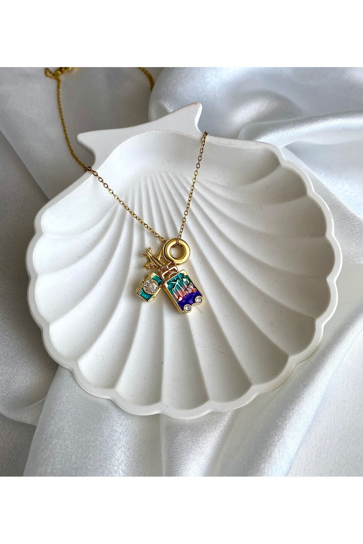 Moon Çelik Seyehat Charm Kolye