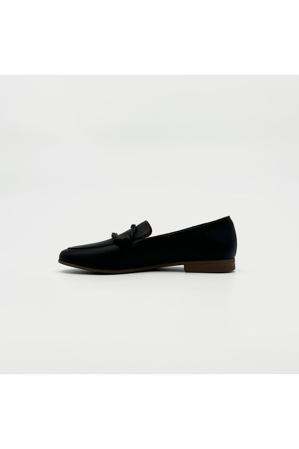 لوفر زنانه LOAFER تخت چرمی سیاه بافندگی طراحی کلاسیک دقیق Folle