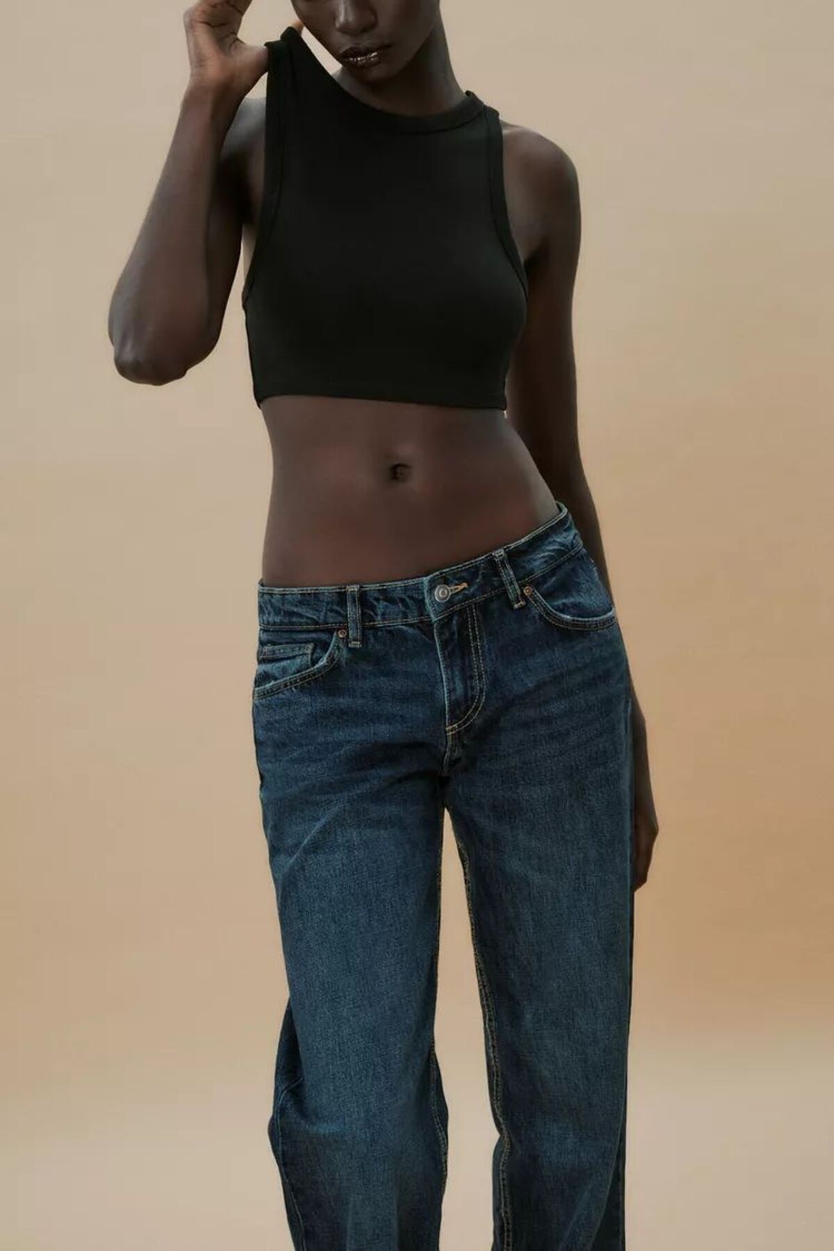 BAİA COLLECTION SİYAH ASKILI CROP
