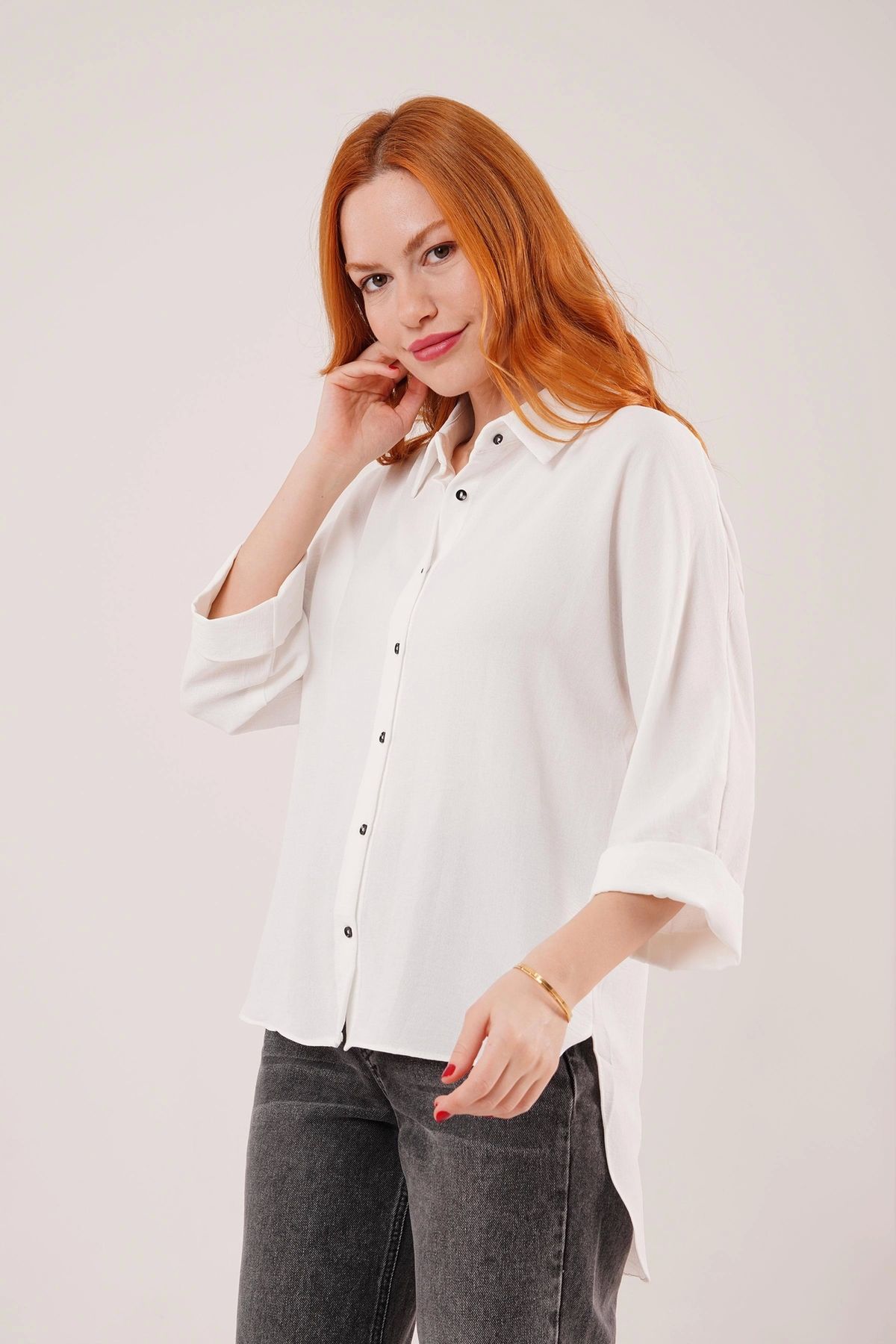 MODA Yarasa Kol Rahat Kalıp Beyaz Gömlek