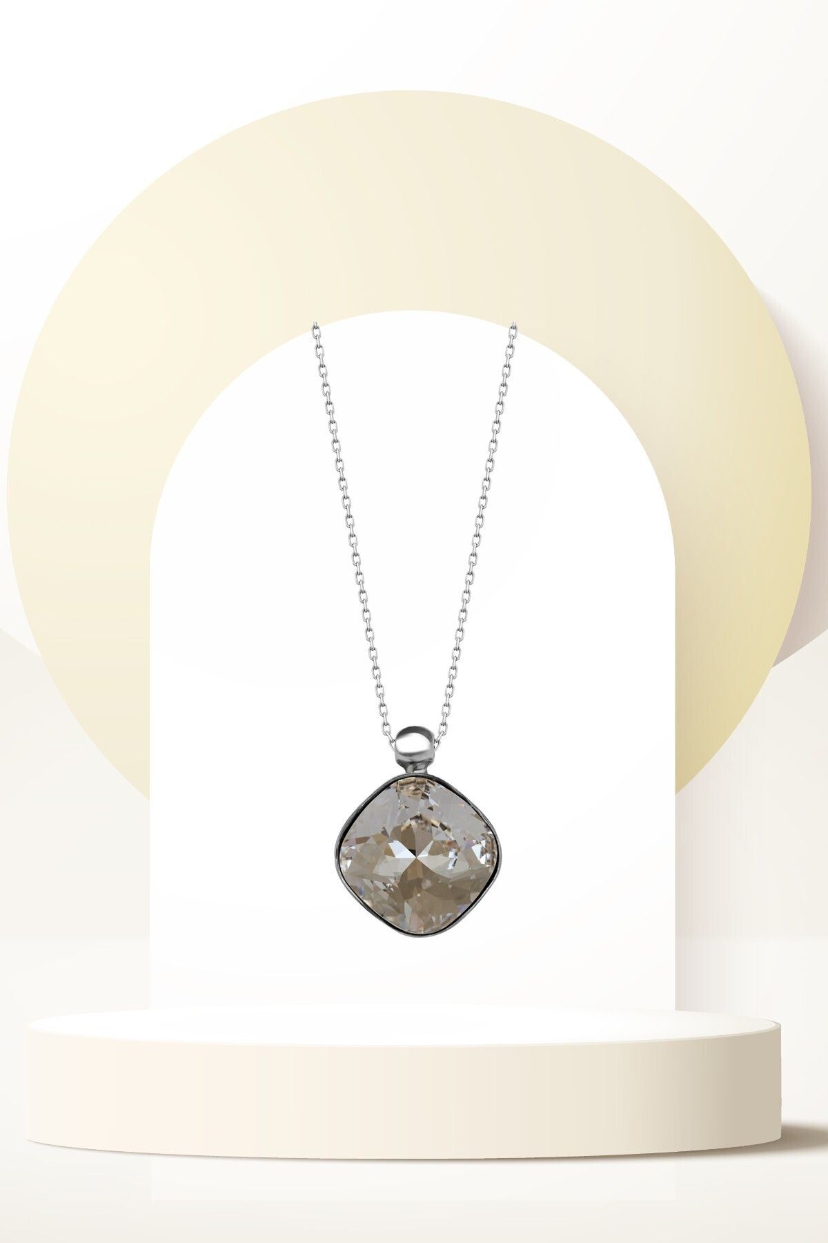Swaroski Zirconia Crystal Taşlı Cushion Kolye Kadın Kare Model