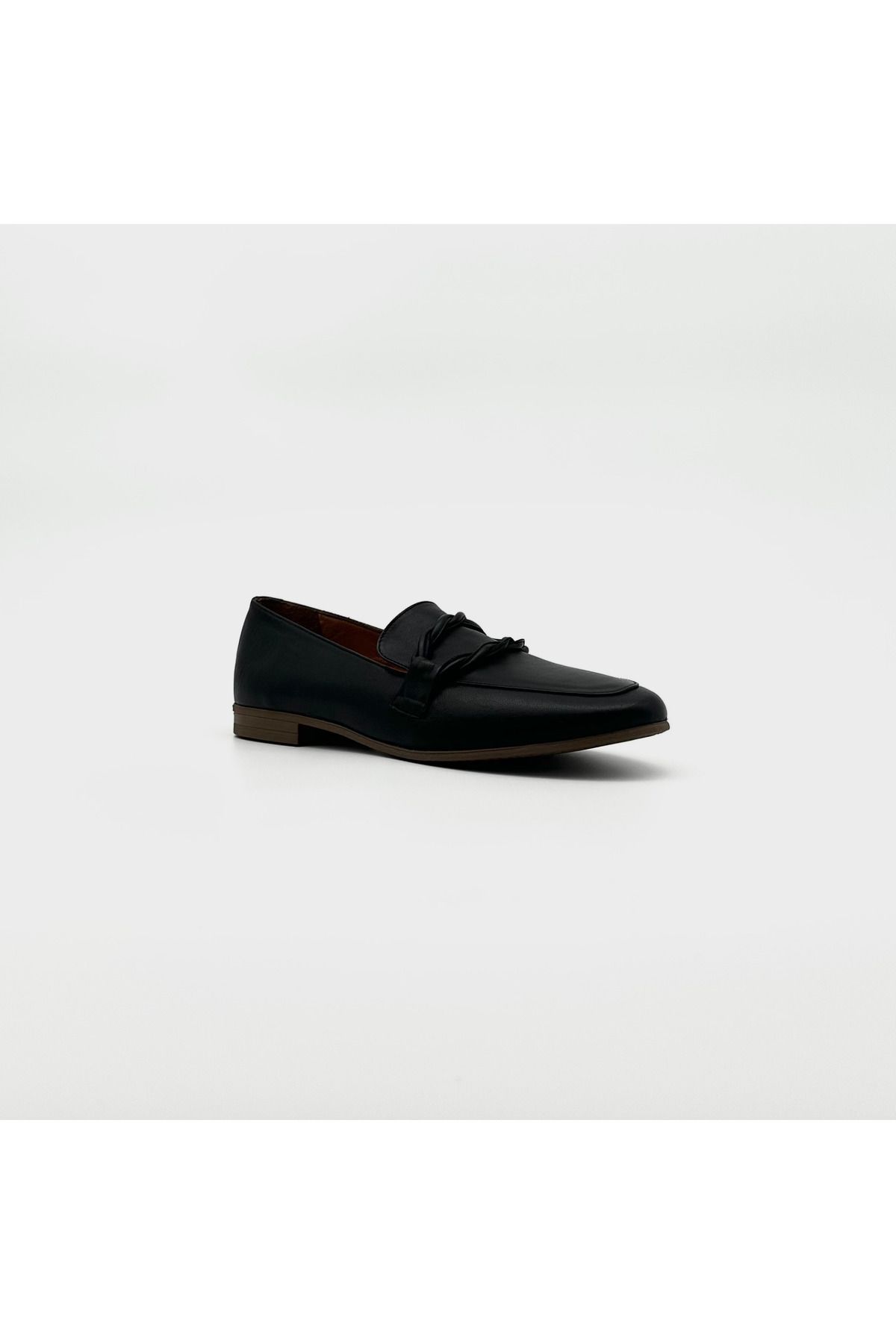 لوفر زنانه LOAFER تخت چرمی سیاه بافندگی طراحی کلاسیک دقیق Folle
