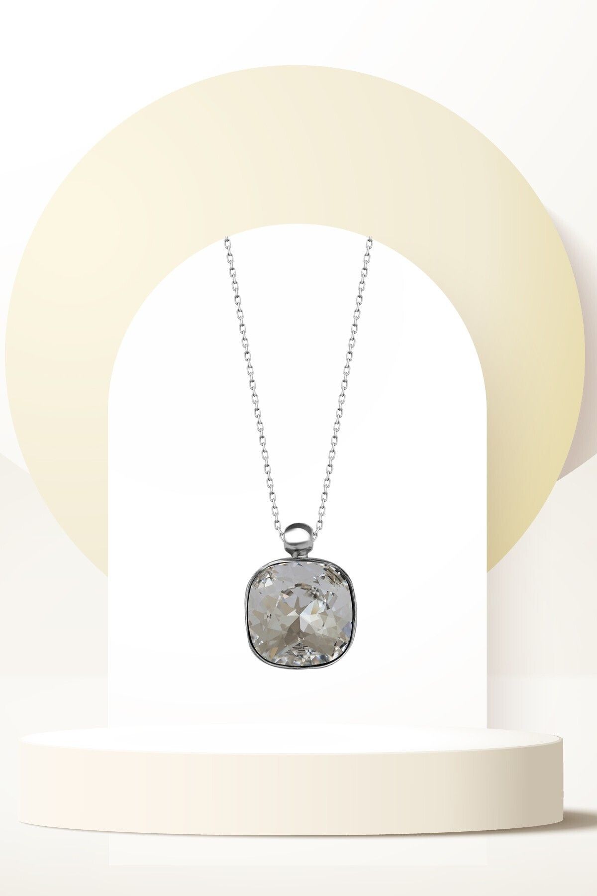 Swaroski Zirconia Crystal Taşlı Cushion Square Kolye Kadın Klasik Şıklık