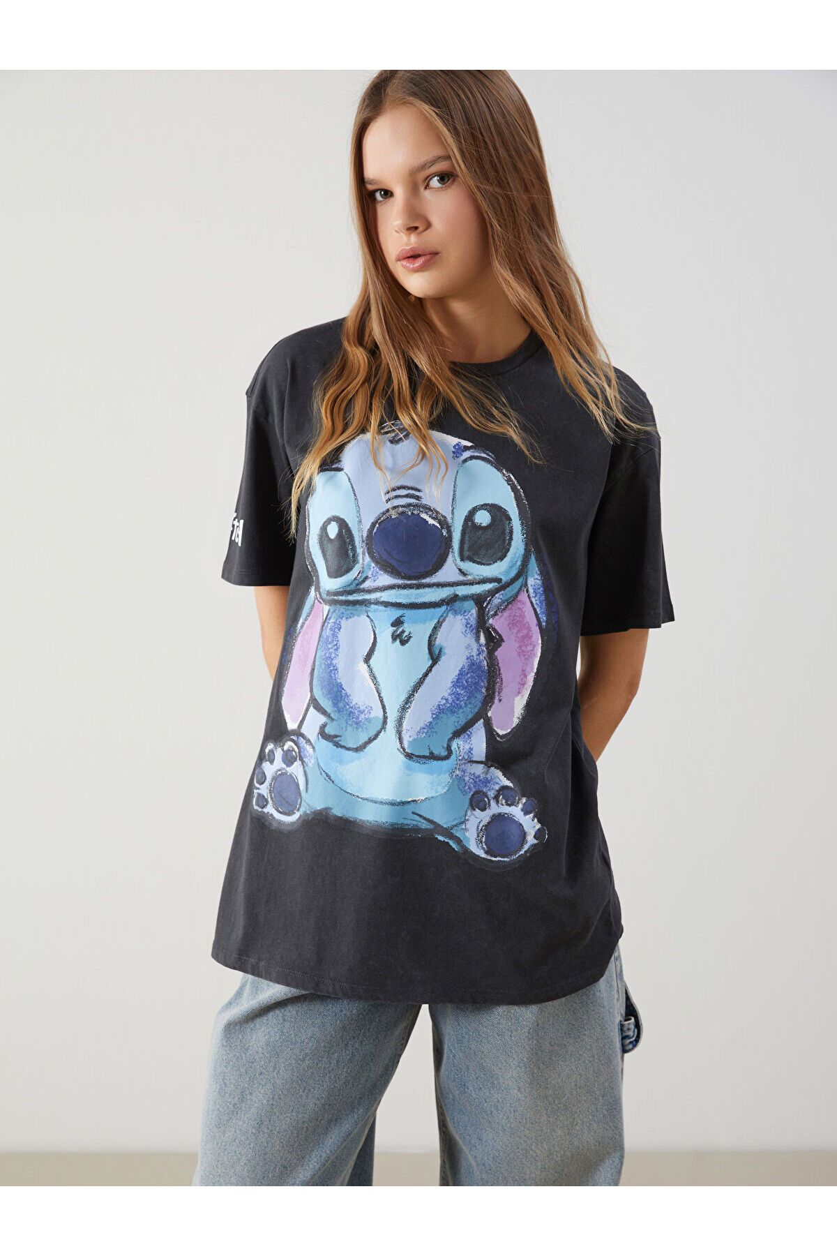 LC Waikiki Bisiklet Yaka Stitch Baskılı Kadın Tişört
