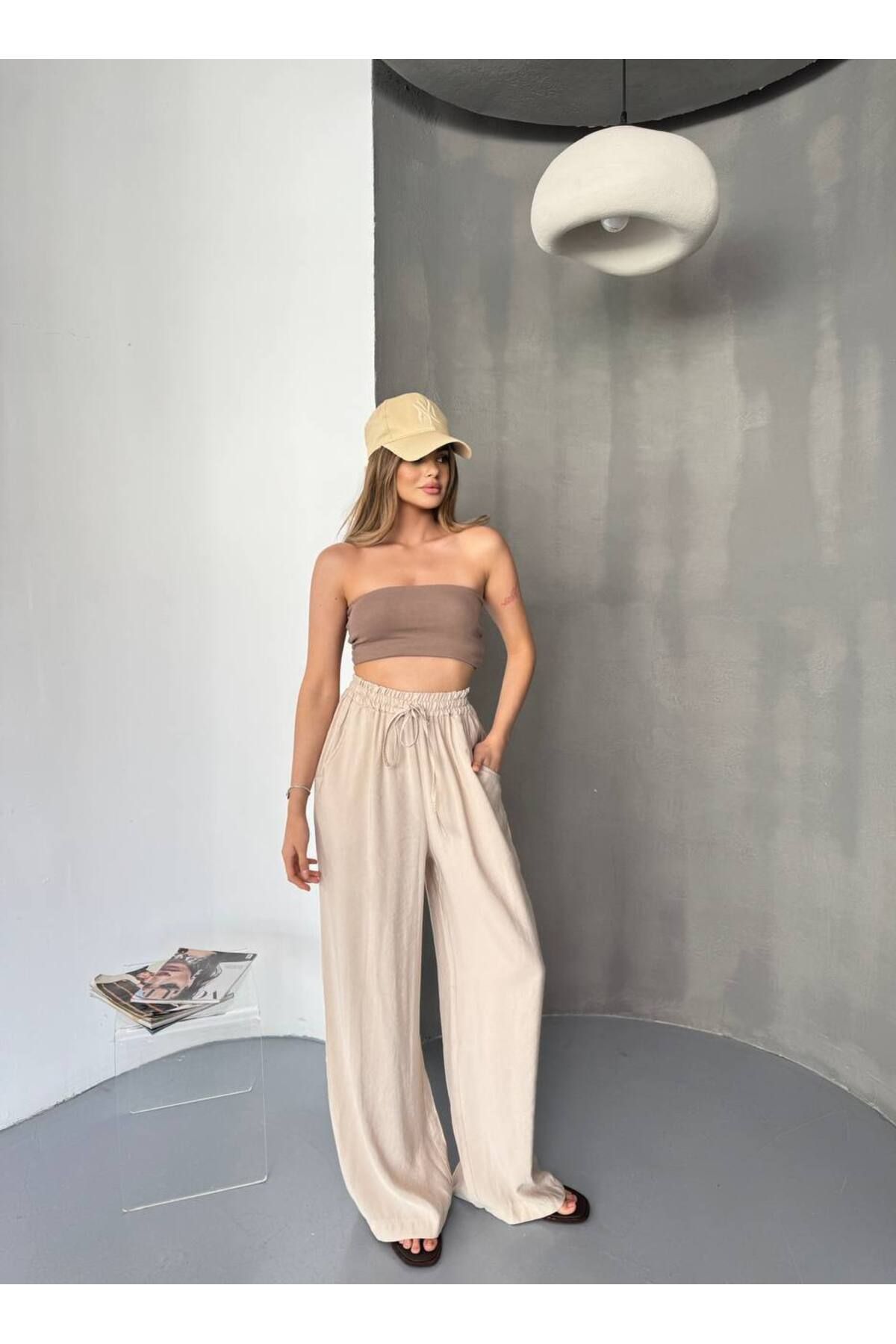 Butik Kadın dökümlü rahat kalıp pantolon