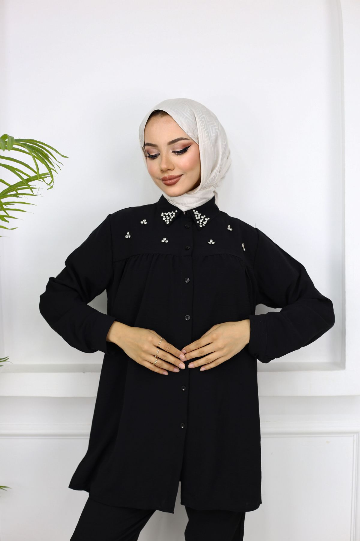 Kirazca Butik Kadın Taş Detaylı Zımbalı Gömlek Pantolon İkili Takım