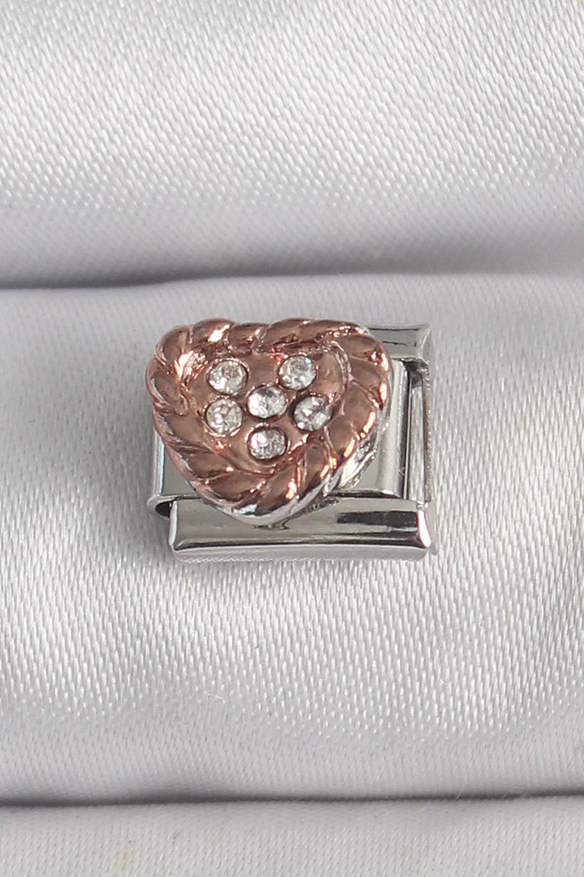 NEZADE STORE 316L Çelik Gümüş Renk Zirkon Taşlı Bronz Kalp İşlemeli Nomination Charm
