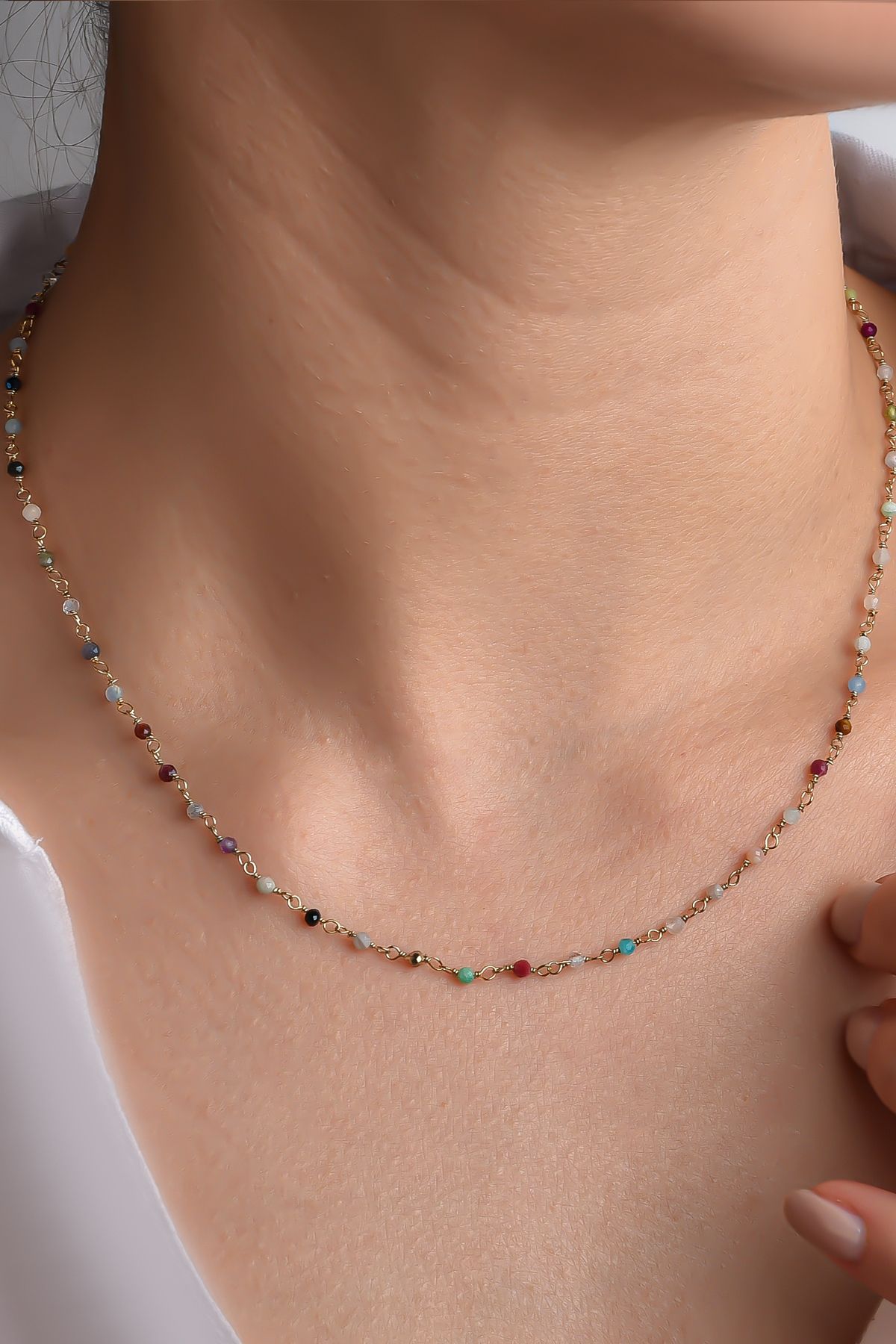 Nox Jewelry 14 Ayar Altın Kaplama El Yapımı Karışık Değerli Taş Minimal Boncuklu Kadın Kolye - CNS00625