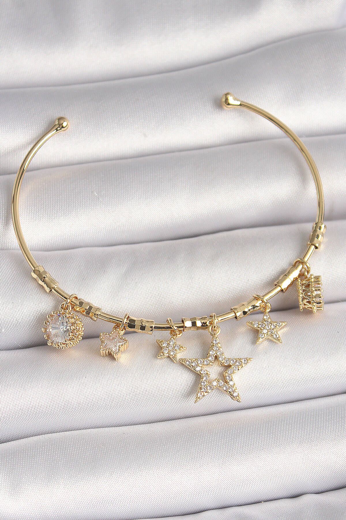 Avantaj Kapıda ® Pirinç Gold Renk Sallantı Zirkon Taşlı Yıldız Model Kalp Detay Charm Kadın Bileklik