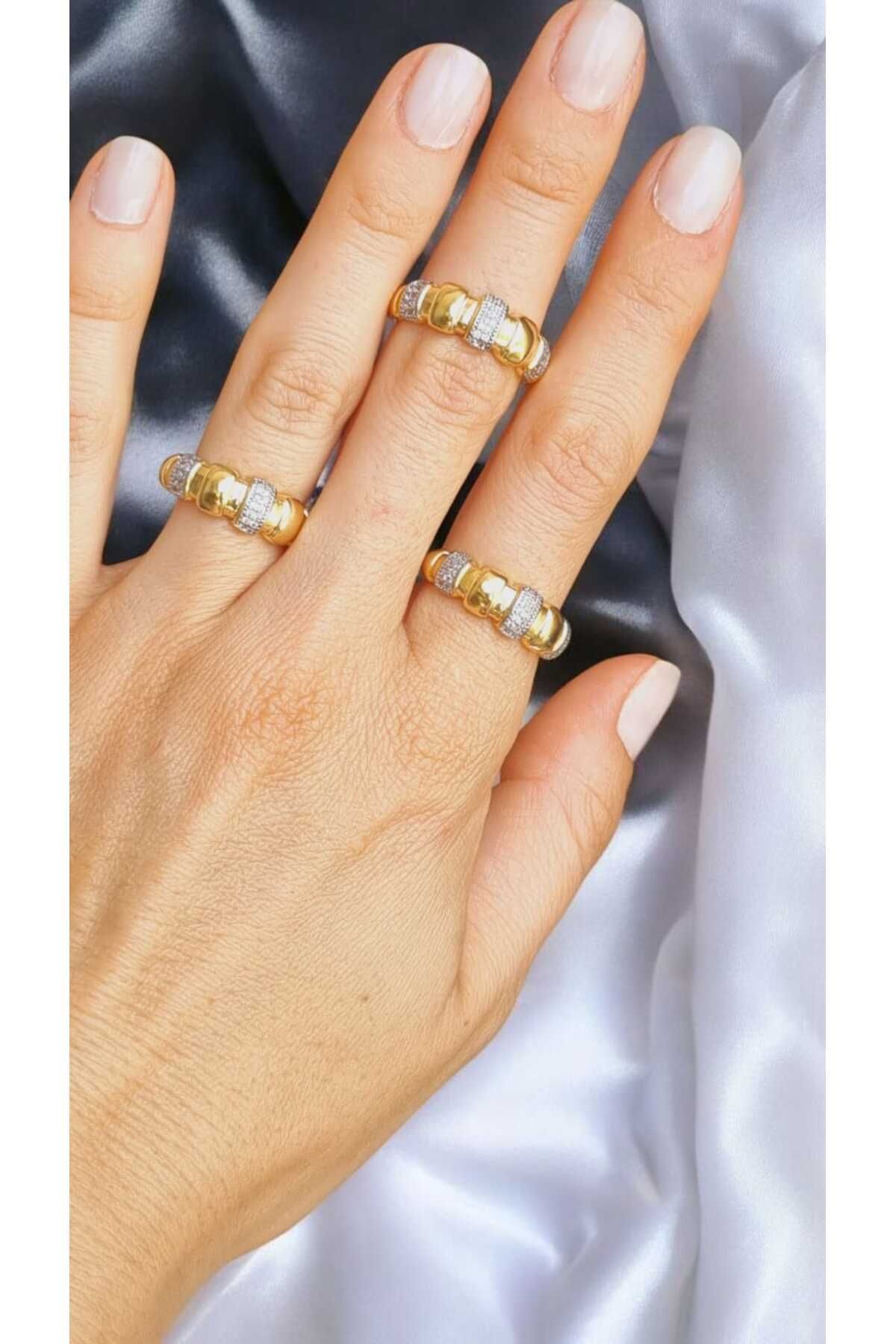 İNİTİUM Premium Seri Paslanmaz Çelik Gold Taşlı Yüzük