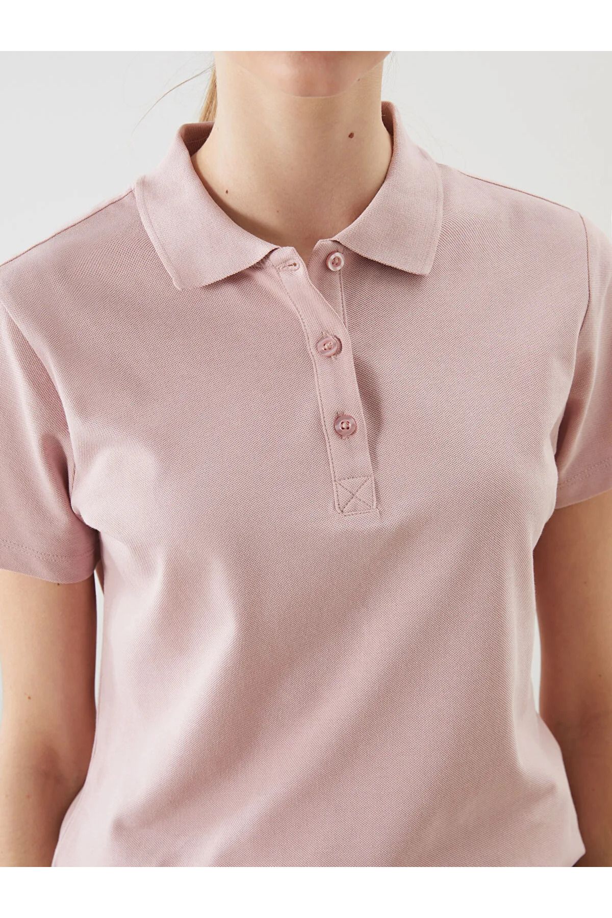 LC Waikiki Polo Yaka Pike Kadın Tişört