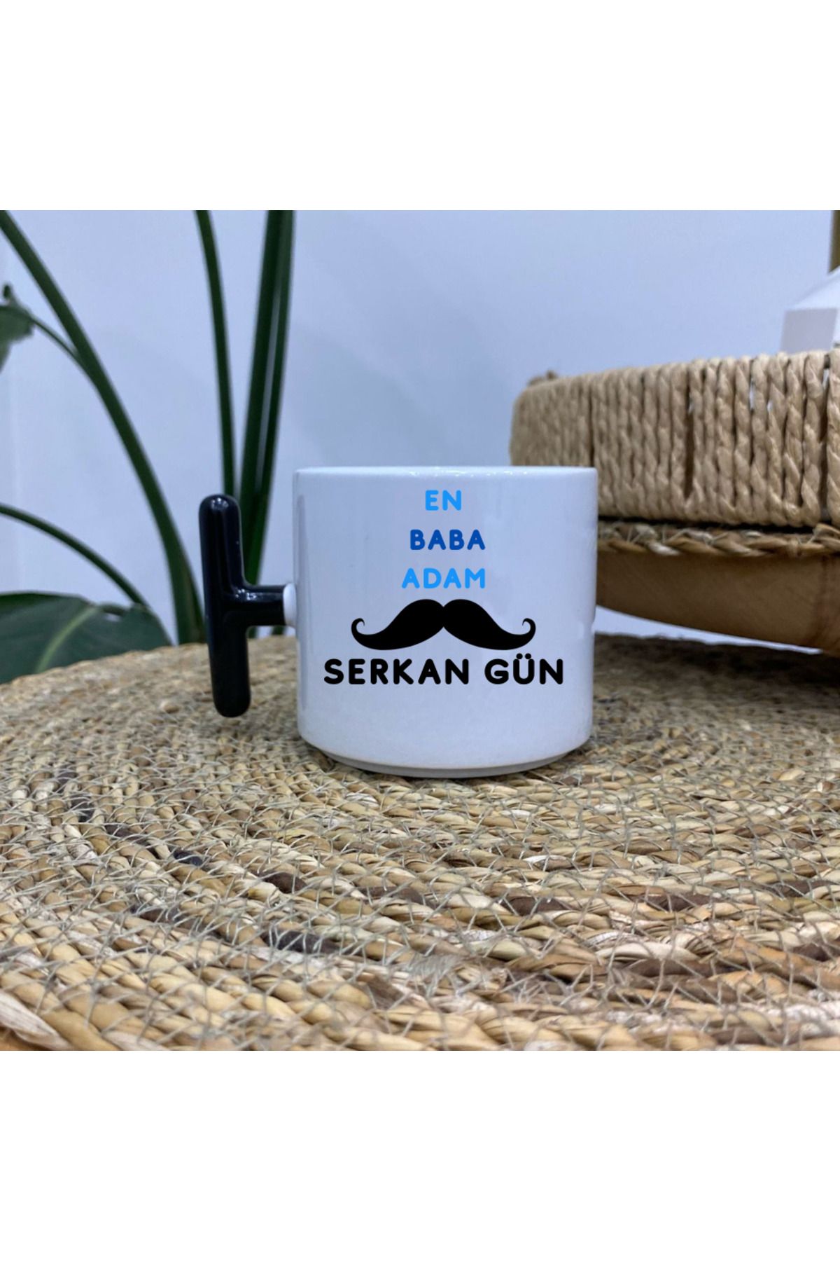 designard Babalar Günü En Baba Adam Yazılı T Kupa