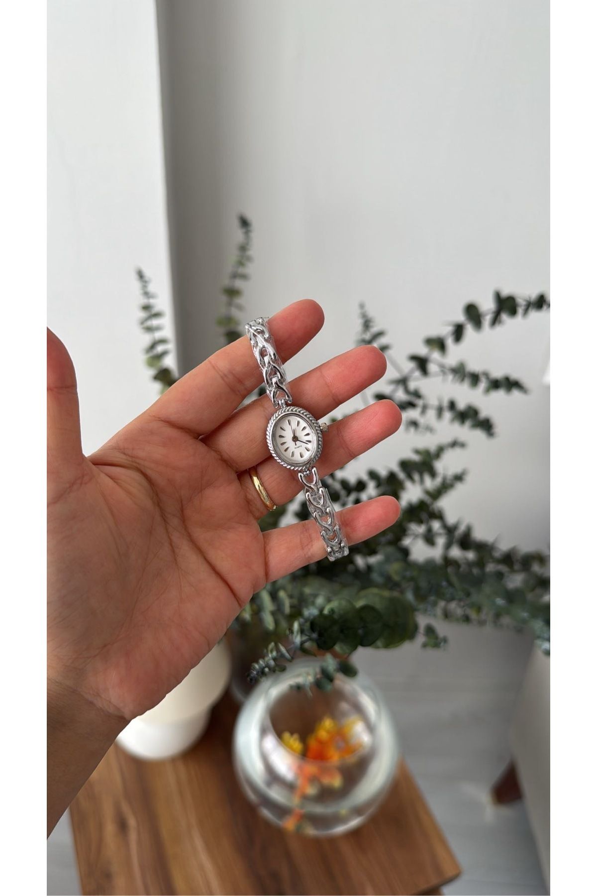 Büşra Shine Aksesuar Silver Renk Vintage Model Kadın Saat