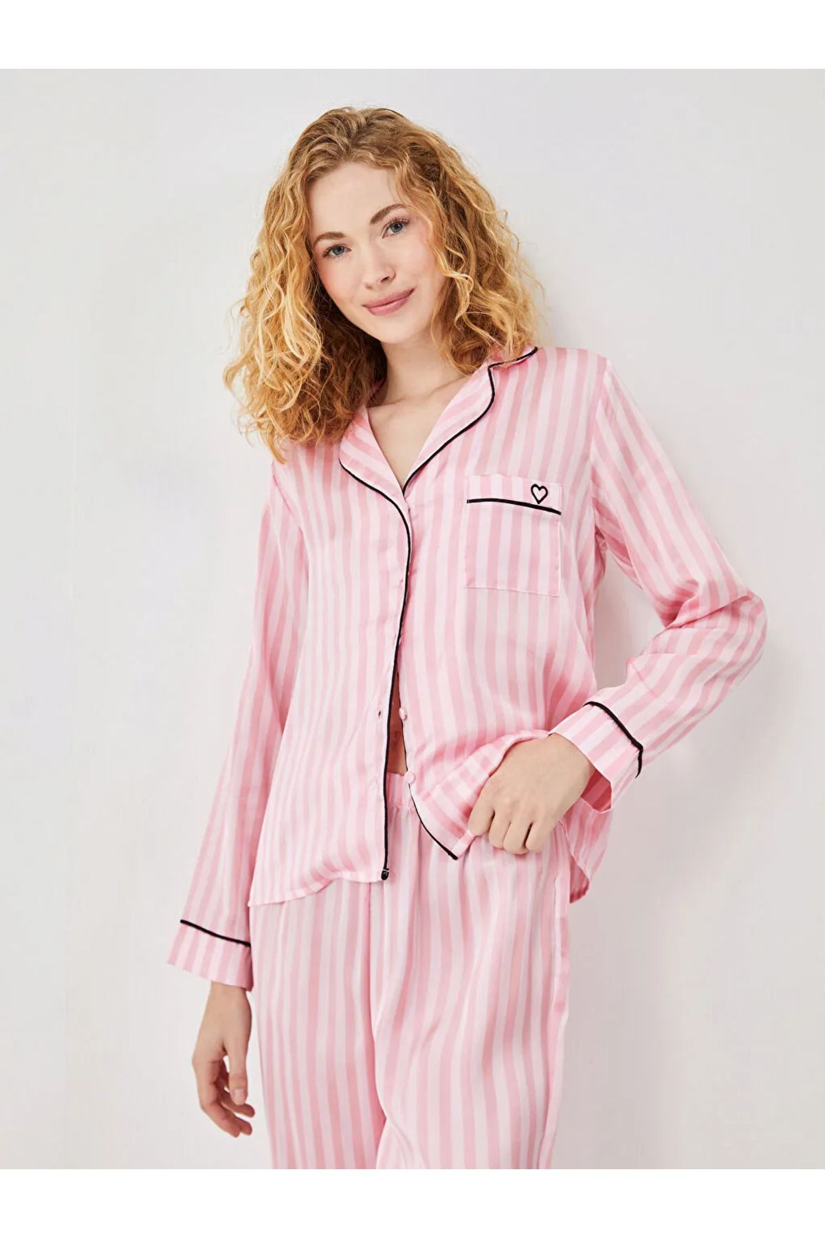 LC Waikiki LCW DREAM Pembe Gömlek Yaka Çizgili Saten Kadın Pijama Takımı