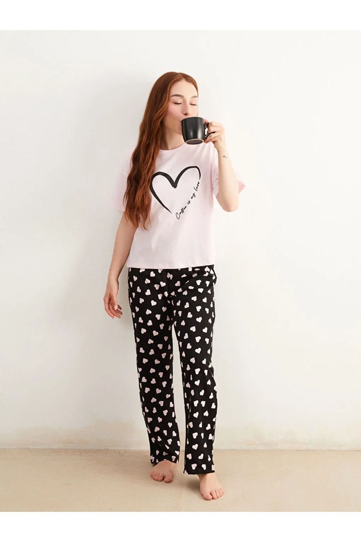 LC Waikiki LCW DREAM Siyah Petite Bisiklet Yaka Baskılı Kadın Pijama Takımı