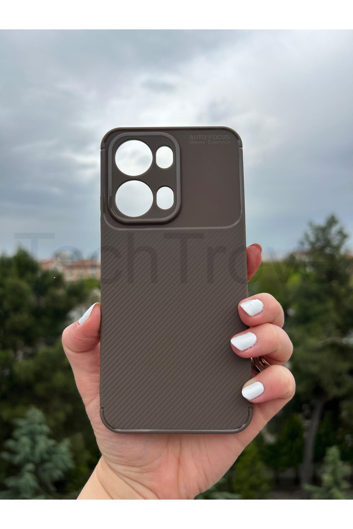TechTrove Oppo Reno 13 Pro Kılıf Karbon Tasarımlı İnce Yapılı Kamera Koruma Çıkıntılı Kapak