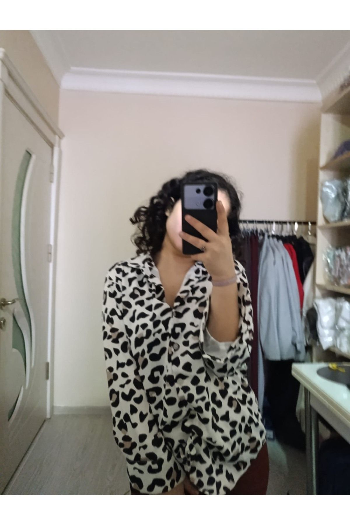 Miyav Butik Leopar Desenli Saten Gömlek