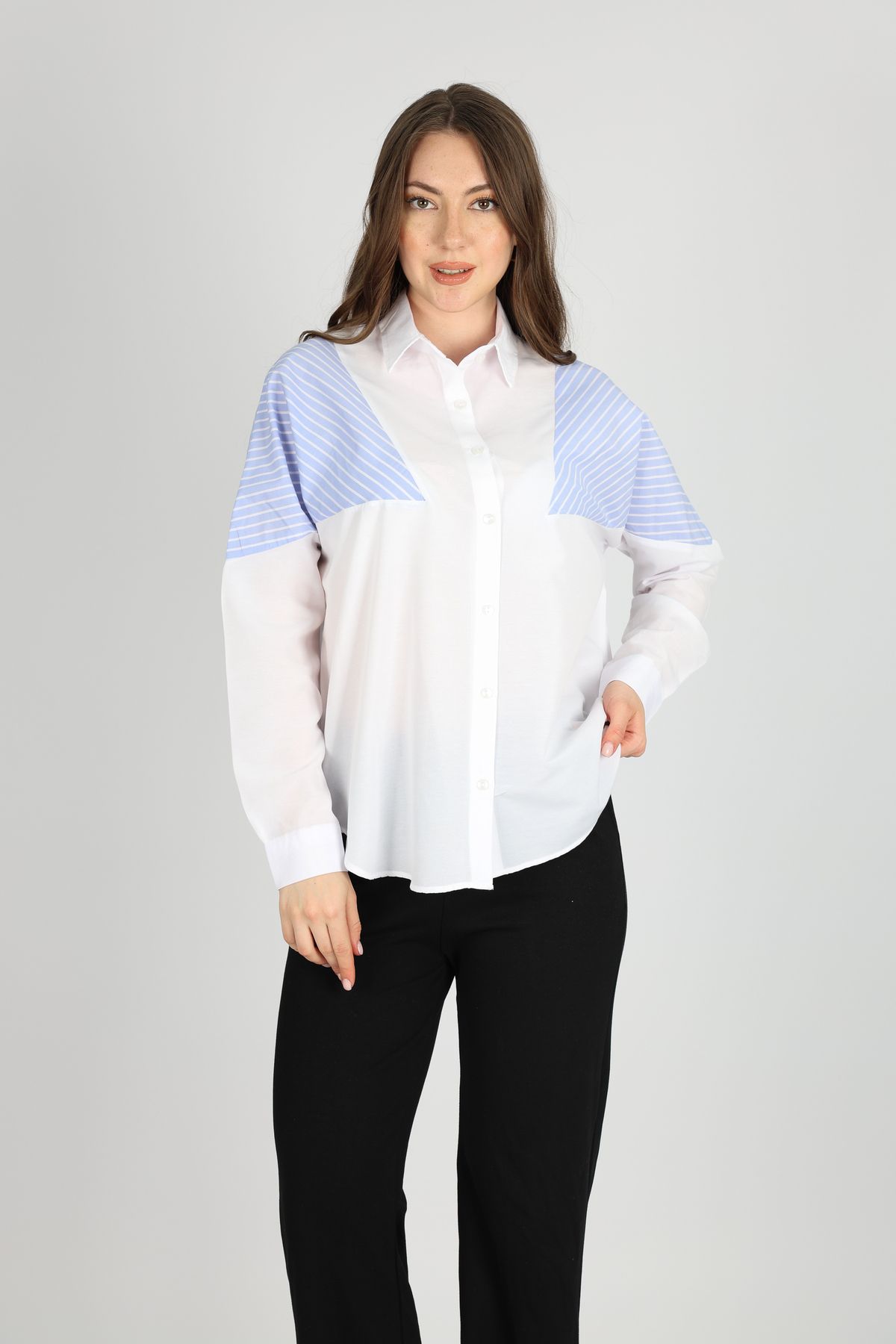 Xtreme Fashion KADIN MAVI SERIT DETAYLI BEYAZ TASARIM GÖMLEK
