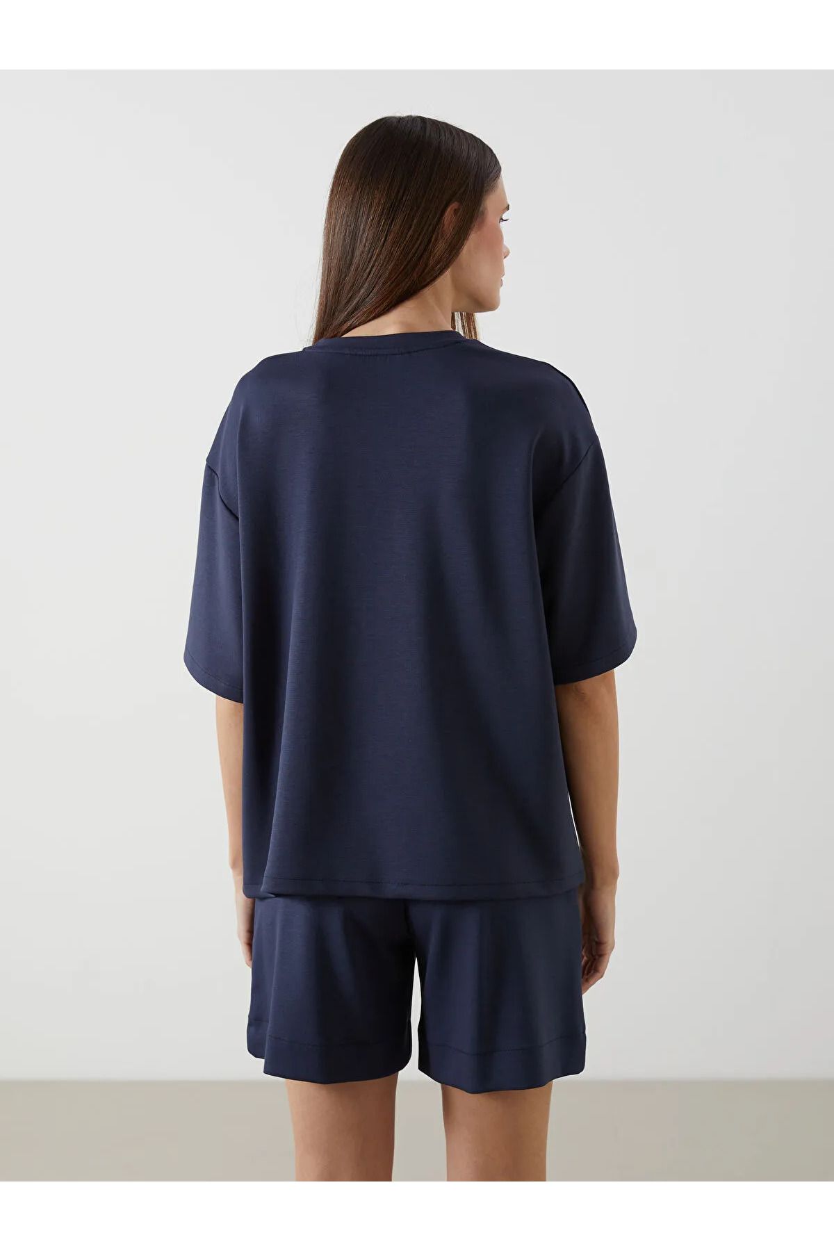 LC Waikiki Bisiklet Yaka Baskılı Oversize Kadın Tişört