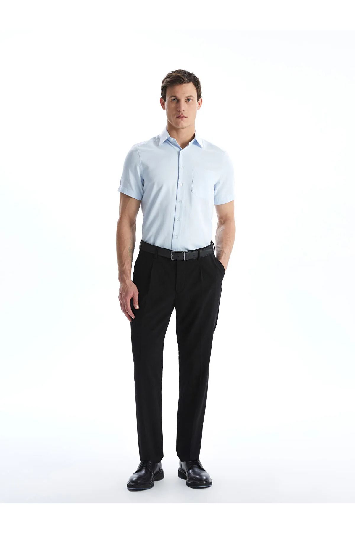 LC Waikiki Regular Fit Kısa Kollu Armürlü Erkek Gömlek