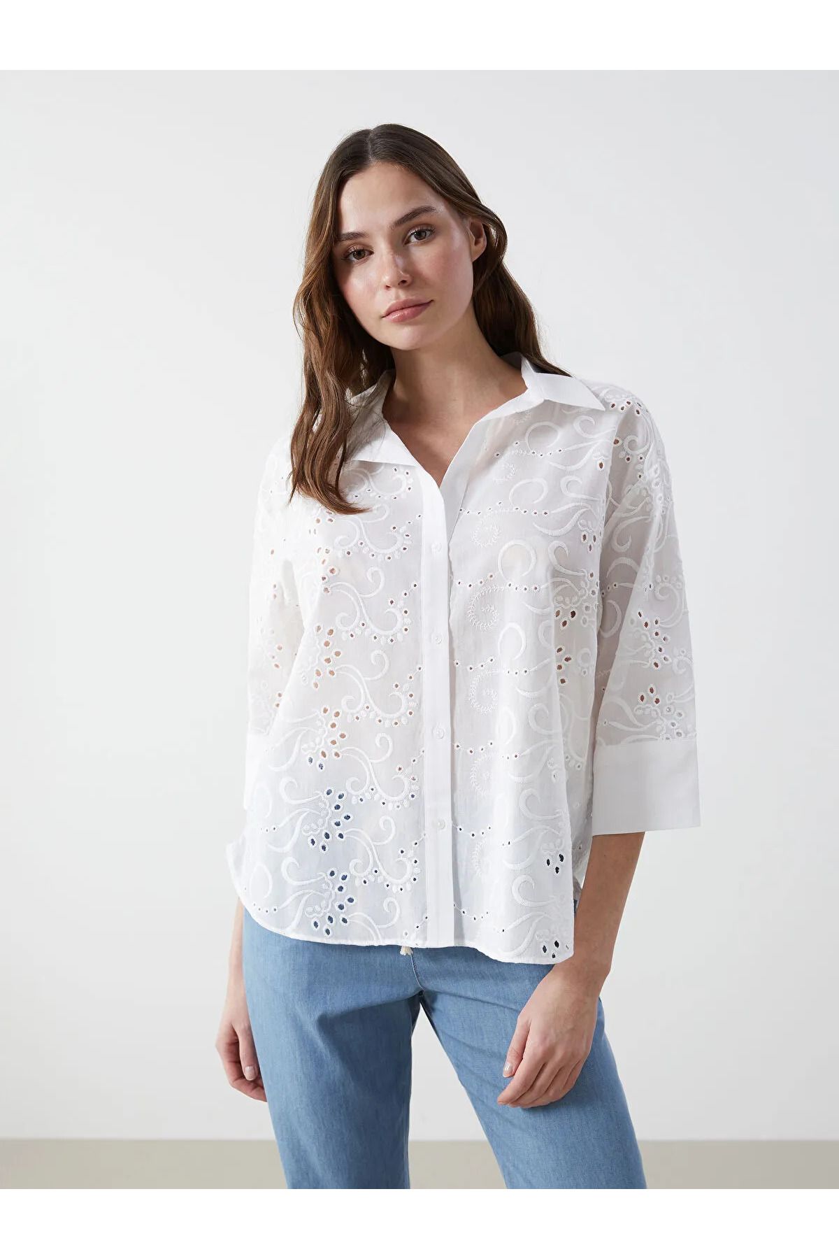 LC Waikiki Ajurlu Oversize Kadın Gömlek