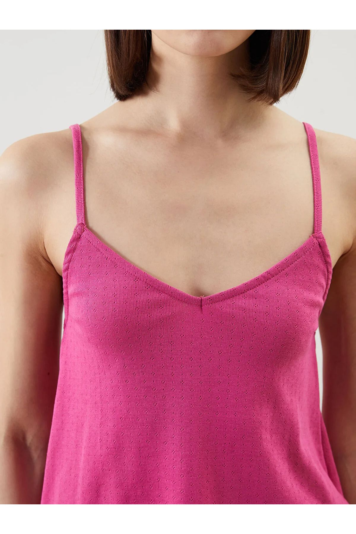 LC Waikiki U Yaka Kendinden Desenli Askılı Kadın Şortlu Pijama Takımı