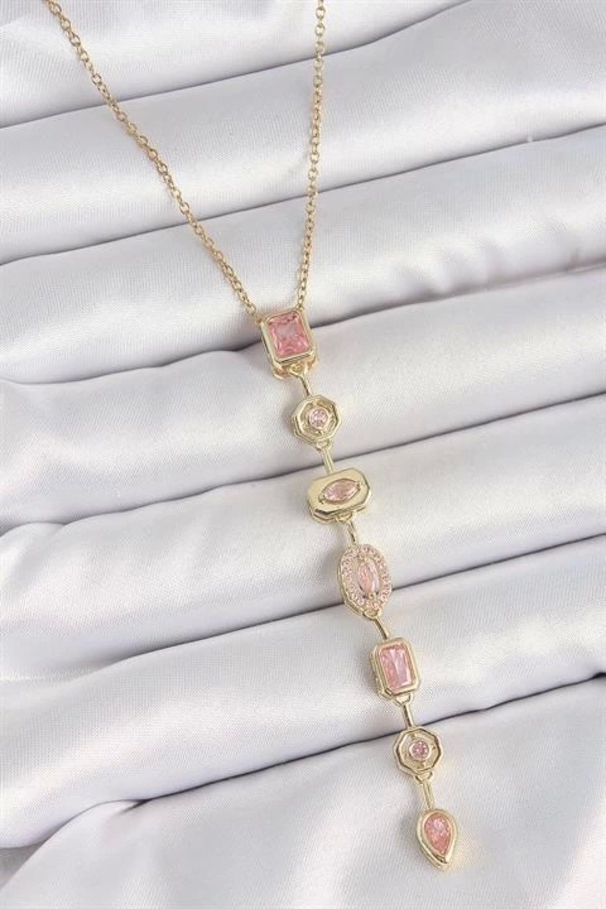 Merev 316L Çelik Gold Renk Zincir Pembe Zirkon Taşlı Y Model Dekolte Kadın Kolye