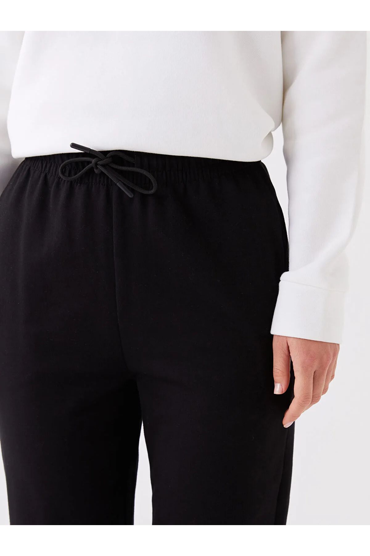 LC Waikiki Kadın Beli Lastikli Düz Jogger Eşofman Altı