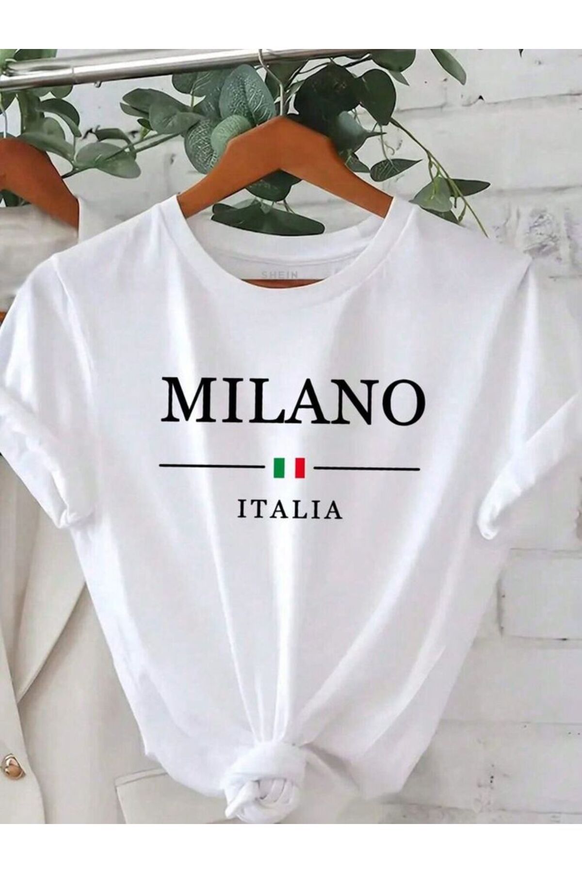 MAGORS ITALY MILANO BASKILI PAMUKLU BİSİKLET YAKA NORMAL KALIP KISA KOLLU KADIN TSHIRT