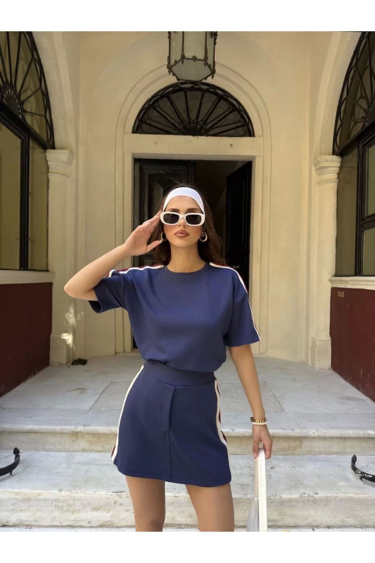 LUSHİOWEAR yumuşak dokulu Kumaş Kadın Parçalı Bisiklet Yaka T-shirt Mini Şortlu Etek İkili Takım -Lacivert