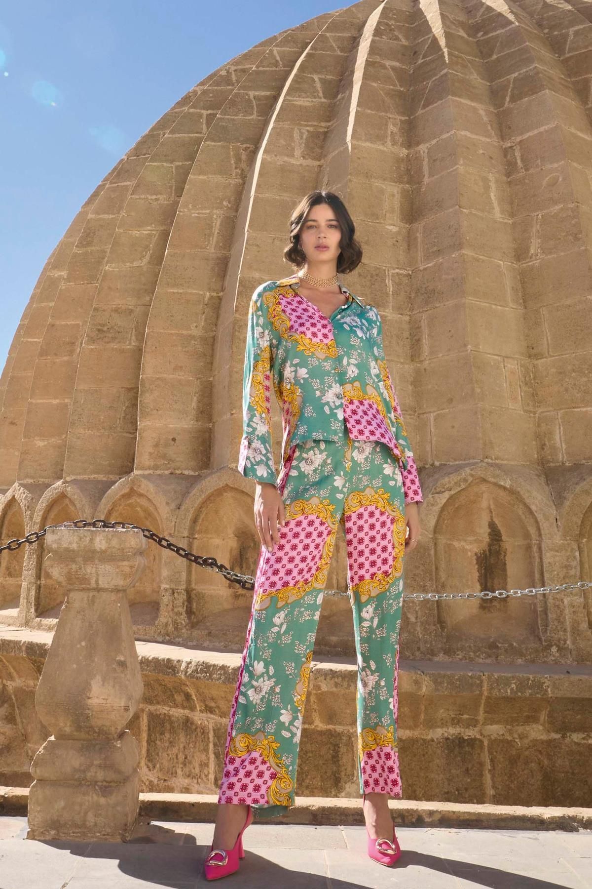 MONAMİSE-Flower and Leaf Patterned Satin Pajama Set 2