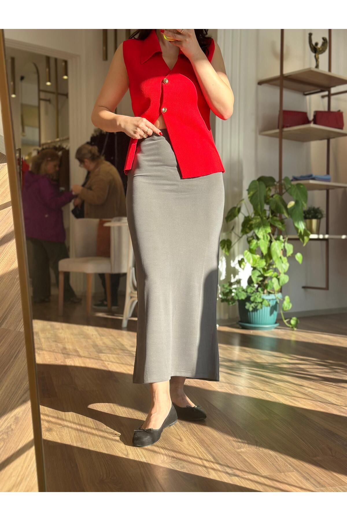 Unique Boutique Gri Yüksek Bel Modal Kumaş Yırtmaçlı Etek