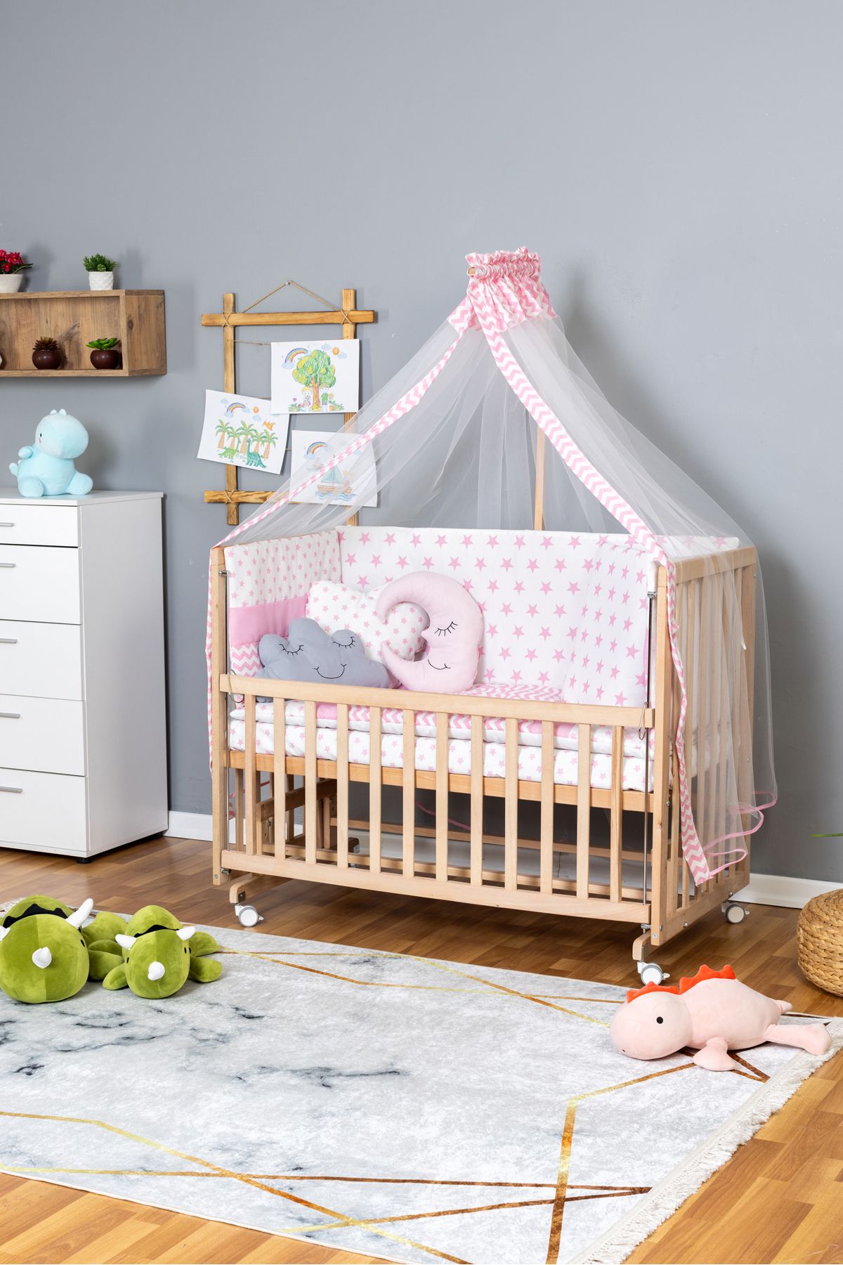 Carino Wins Ahşap Beşik Anne Yanı Yeni Doğan Asya Organik Bebek Beşiği PEMBE YILDIZ UYKU SETLİ + TEKERLEKLİ