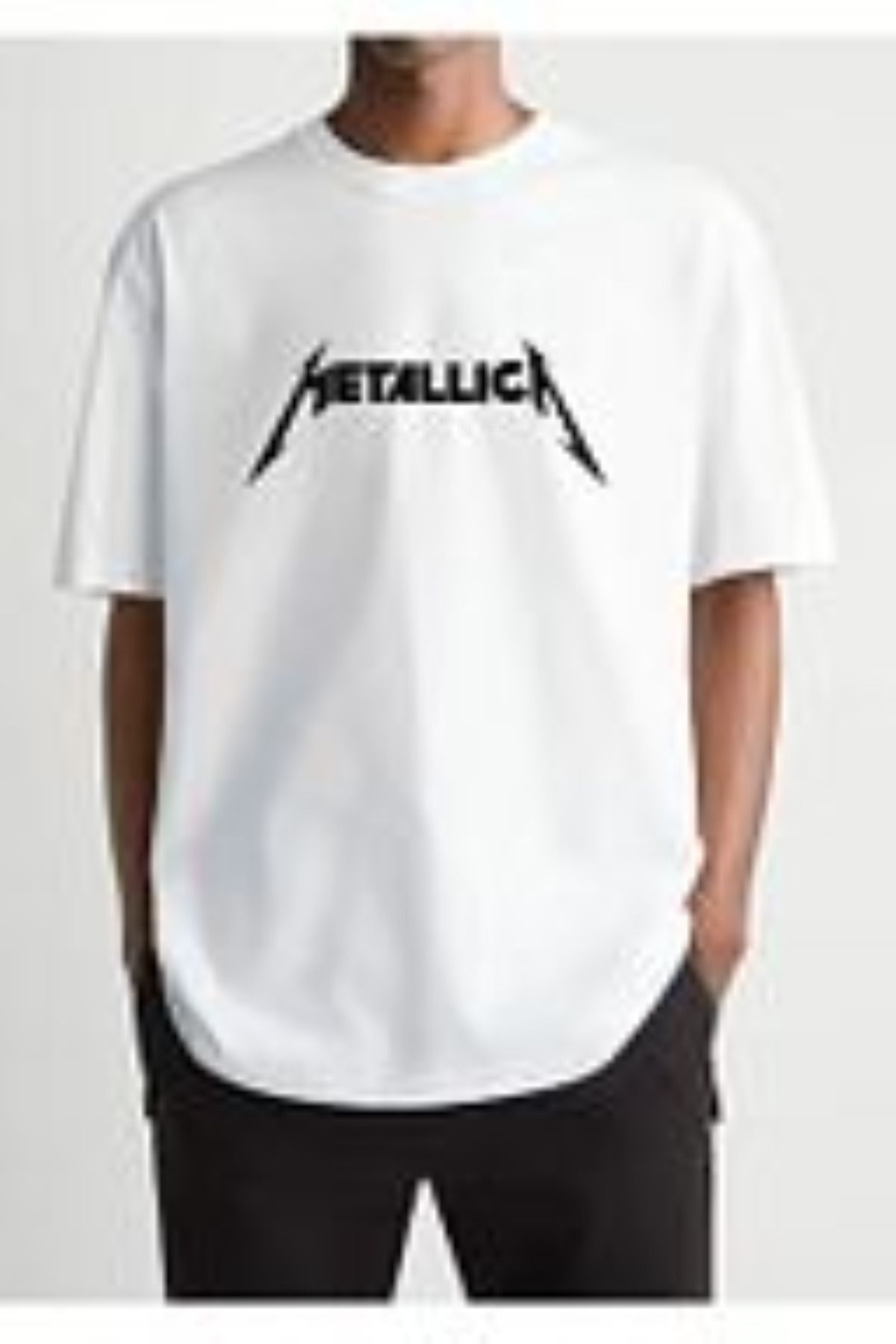 aynewmoda Büyük boy beyaz Metallica logolu baskılı tişört