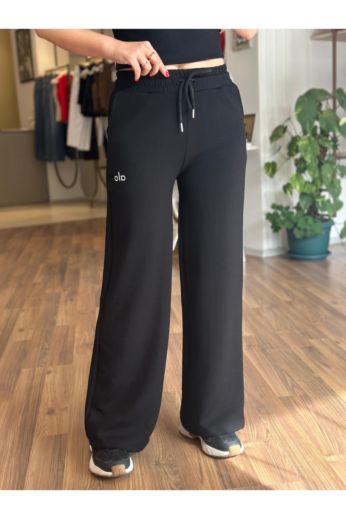 Unique Boutique Siyah Beli Lastikli Bol Paça Eşofman Altı
