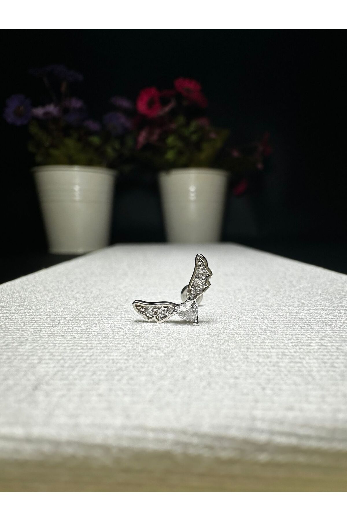 Mutenaura Cerrahi Çelik Tragus Piercing