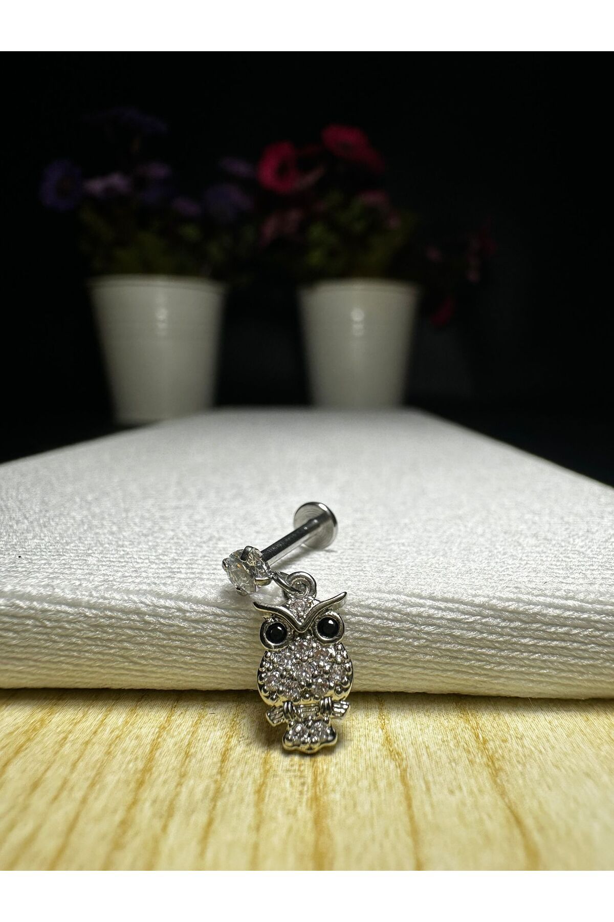 Mutenaura Cerrahi Çelik Tragus Piercing