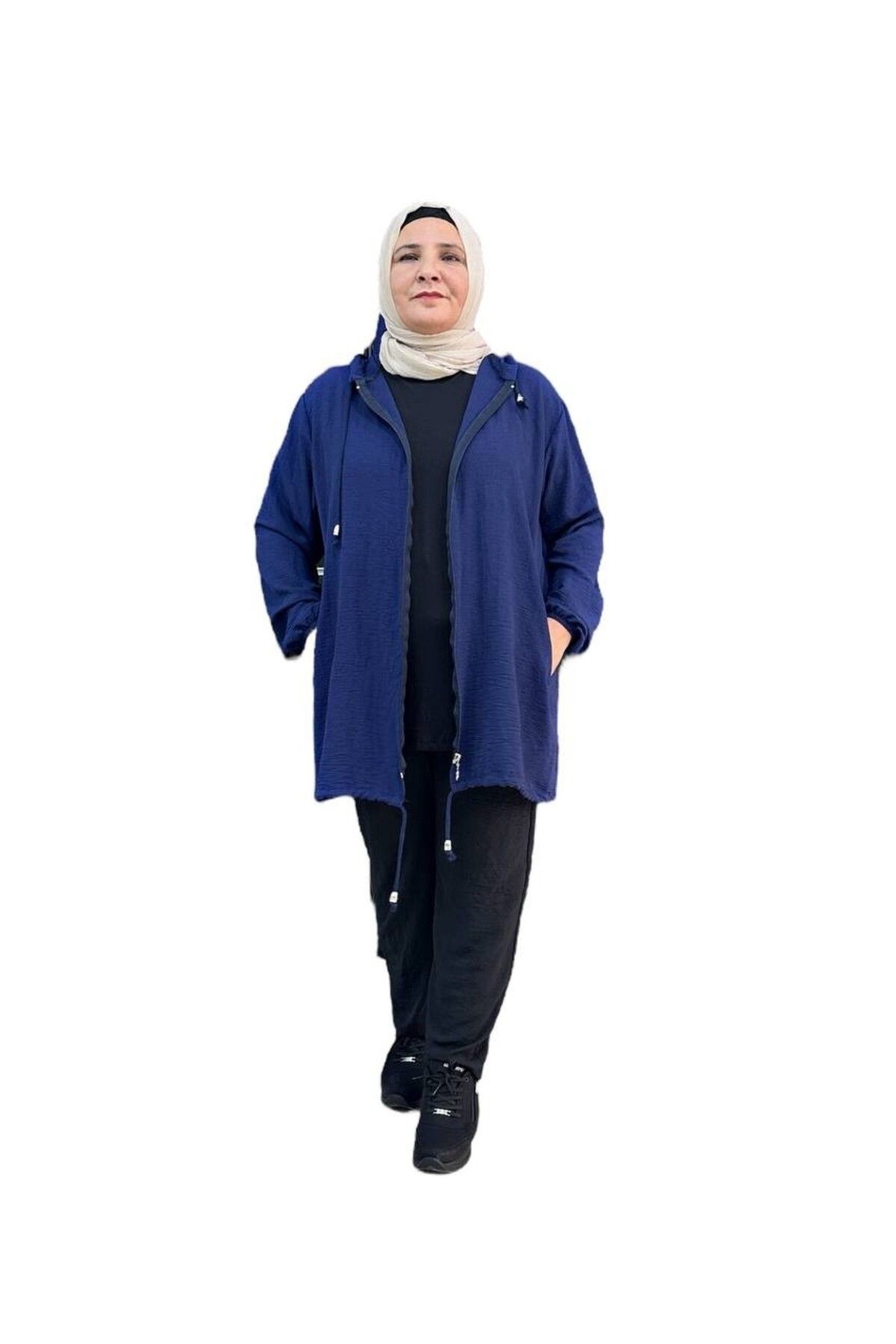 Sevda Kılınç Büyük Beden Kısa Ayrobin Giy Çık